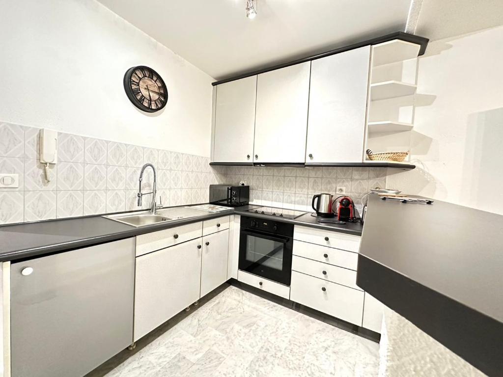 אנטיב Beau Studio Centre Juan Les Pins A 300M Des Plages מראה חיצוני תמונה
